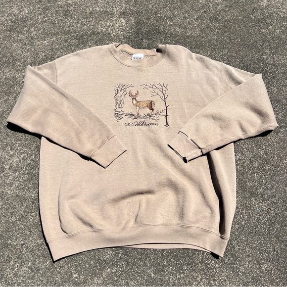 Bwear Shirts Vintage Brown And Tan Deer Hunting Crewneck Sweatshirt 